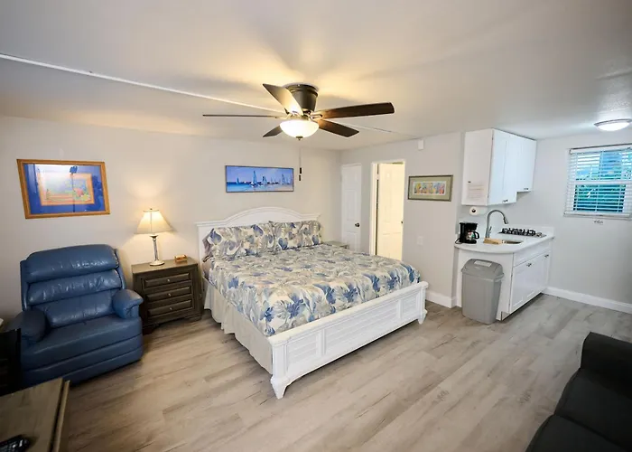 Camelot Beach Suites